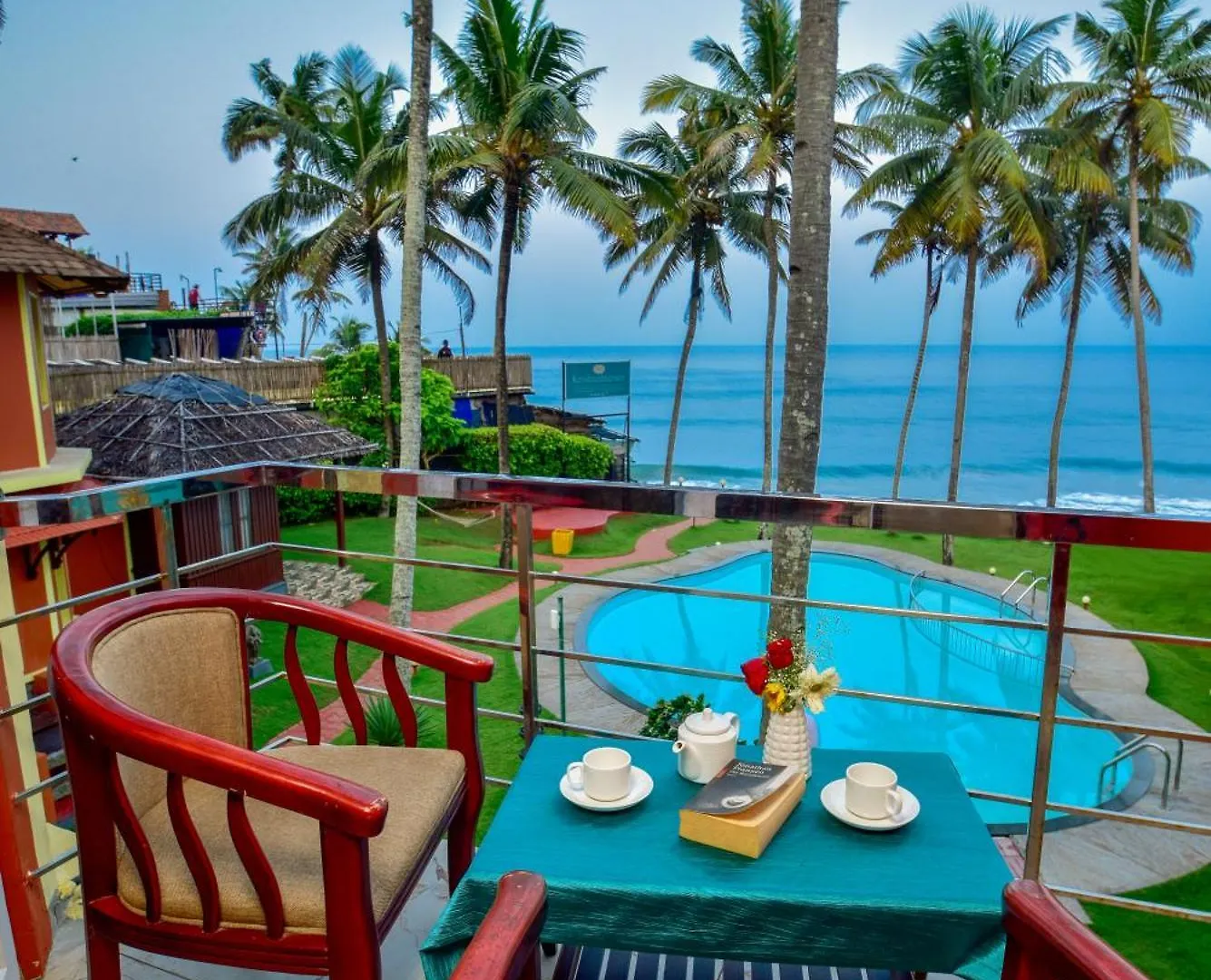 Krishnatheeram Ayur Holy Beach Resorts 바르칼라