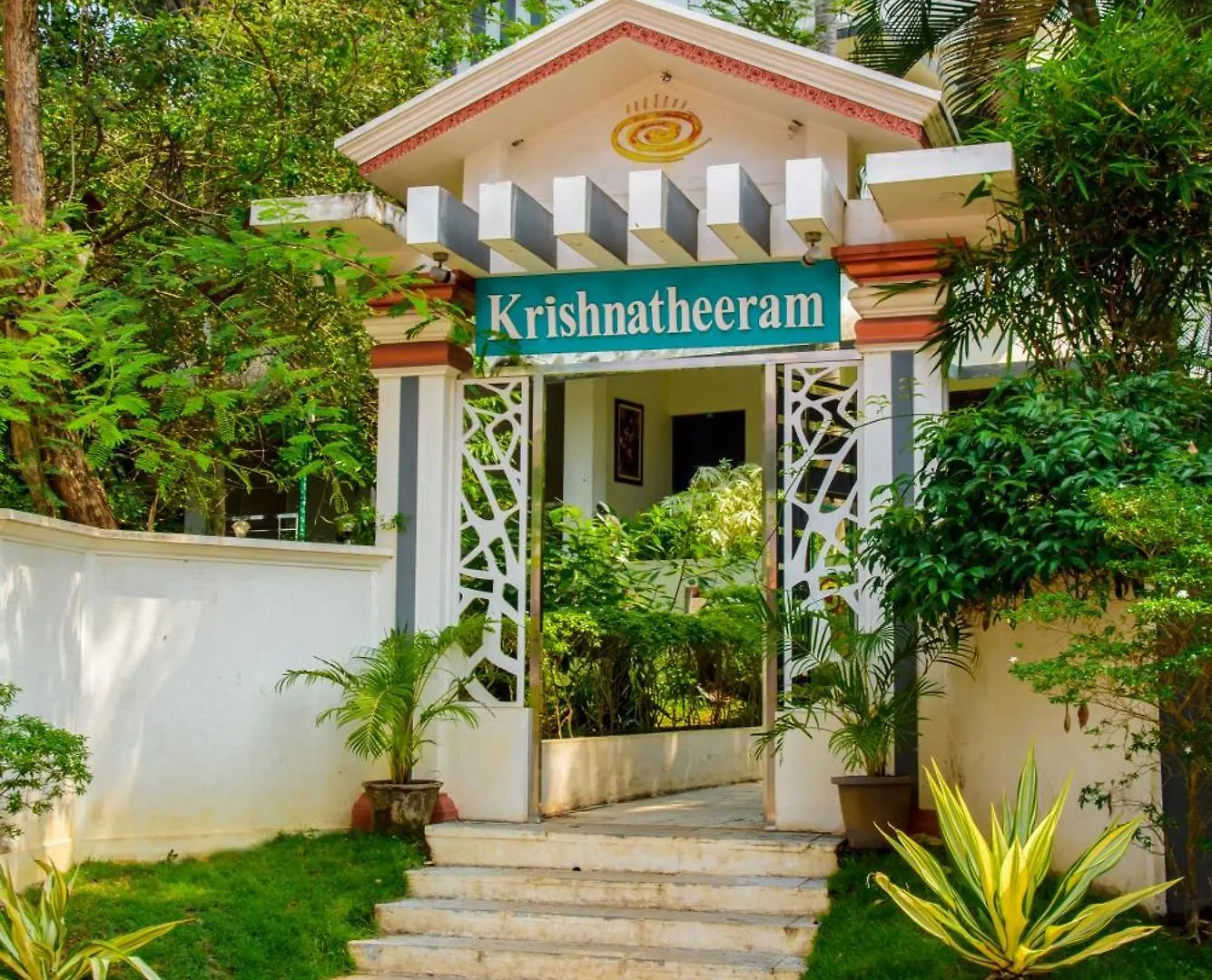 Krishnatheeram Ayur Holy Beach Resorts Varkala